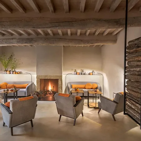 Badia Di Pomaio 5* Arezzo
