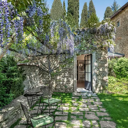 Hotel Badia Di Pomaio 5*