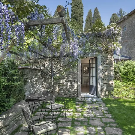 Badia Di Pomaio Hotel 5*